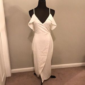 Beautiful & elegant white midi dress